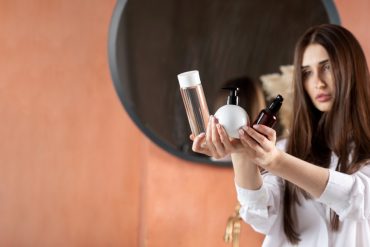 Hygiène corporelle et parfums : pourquoi privilégier les produits conçus avec le monoï ? 